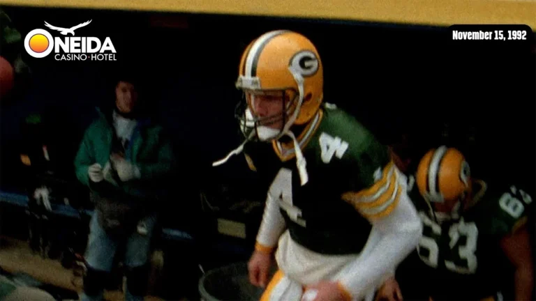 Memorable Moments: Brett Favre leads Packers to win over Eagles in ’92