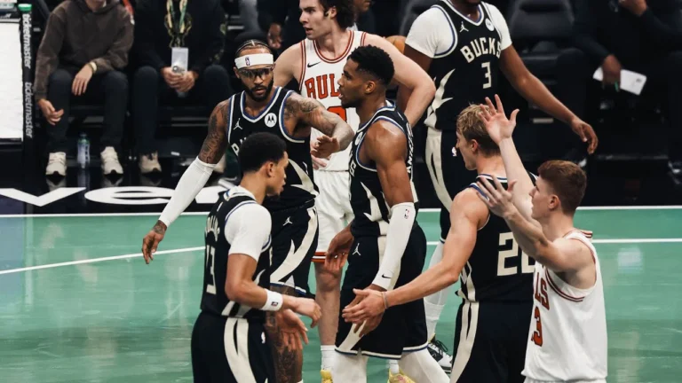 Highlights: Bucks 126 – Bulls 110 11.07.25