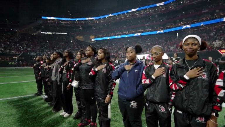 Citilimitz & Robins Air Force Honor Guard deliver an incredible national anthem performance on MNF