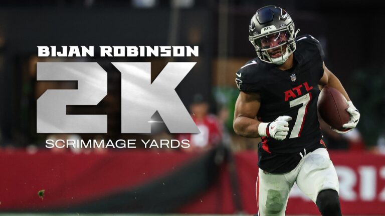 Bijan Robinson hits over 2000 scrimmage yards in 2025 Highlights
