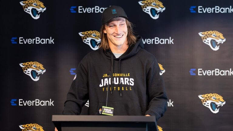 Trevor Lawrence Talks Offense Clicking Ahead of Week 17 vs. Colts Jacksonville Jaguars