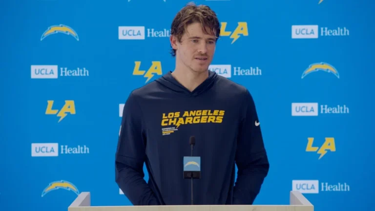 Herbert On Surgery & Practice Expectations Vs Eagles LA Chargers
