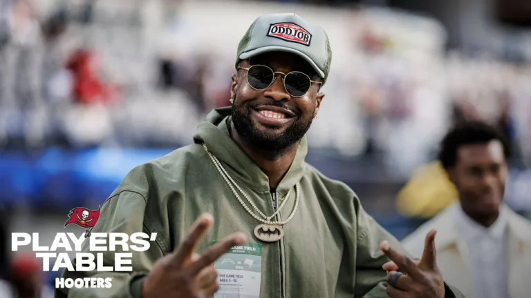 Gerald McCoy & Will Gholston Go Down Memory Lane Bucs Players’ Table Tampa Bay Buccaneers
