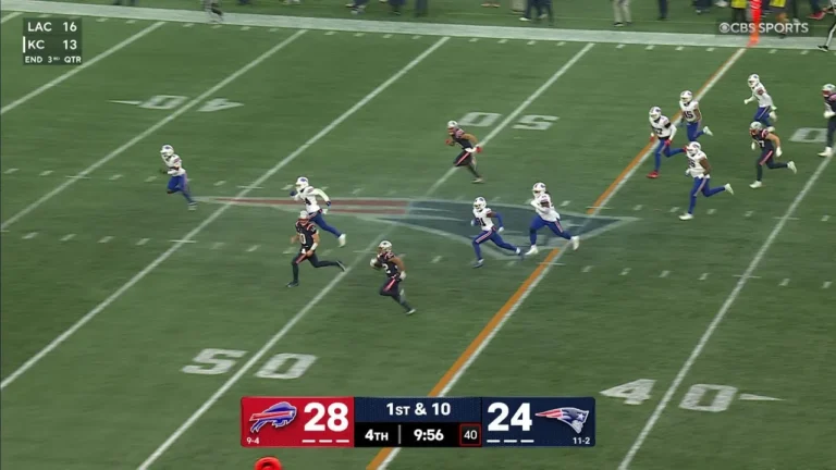 65-yard TD! Drake Maye is the lead blocker for another Henderson TD