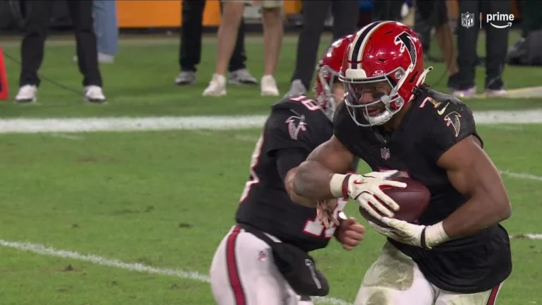 Bijan showcases his patience on TD run