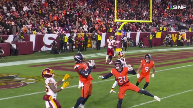 Greenlaw picks off Mariota for a Denver INT