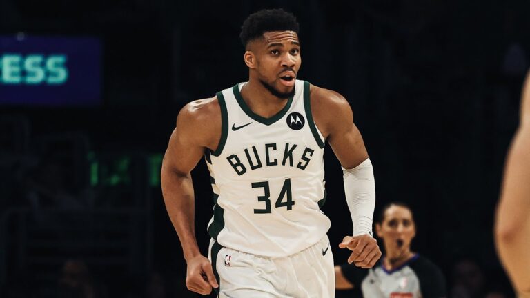 Highlights: Giannis Antetokounmpo Scores 21 Points vs. Lakers 01.09.26