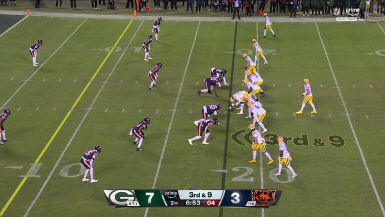 Love floats it to Jayden Reed for the touchdown