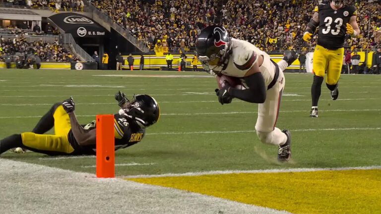 Texans score on pass to Kirk!