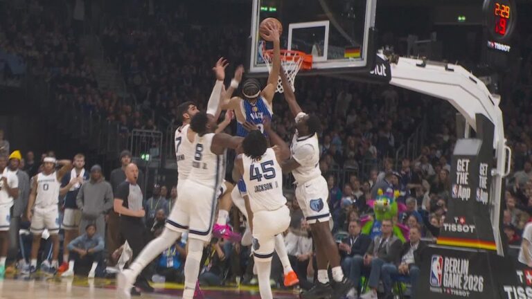 The Best Dunks On Multiple Defenders