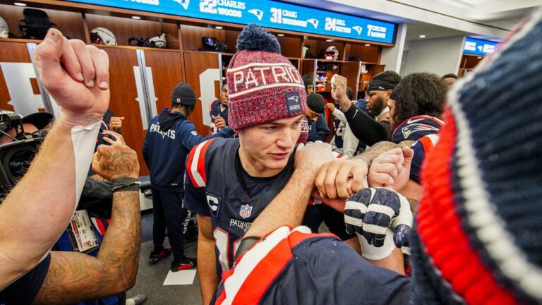 Inside Patriots Locker Room After AFC Divisional Playoff Win vs. Texans New England Patriots