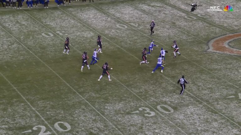 UNBELIEVABLE! One of the most INSANE throws you could ever see!
