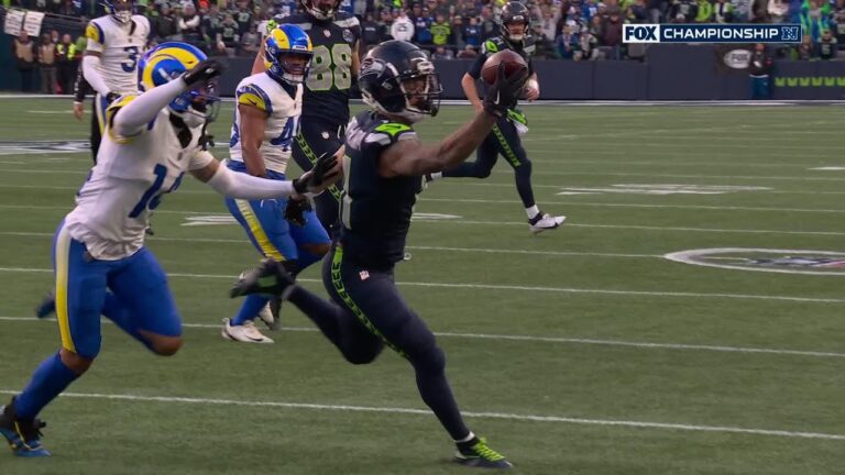 JSN looks like a glitch in the matrix with this INSANE catch
