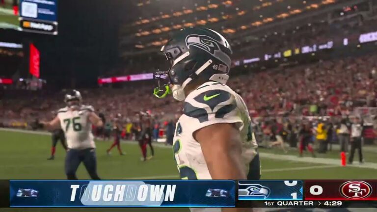Charbonnet TD! Hawks’ O-Line gives RB space for a score