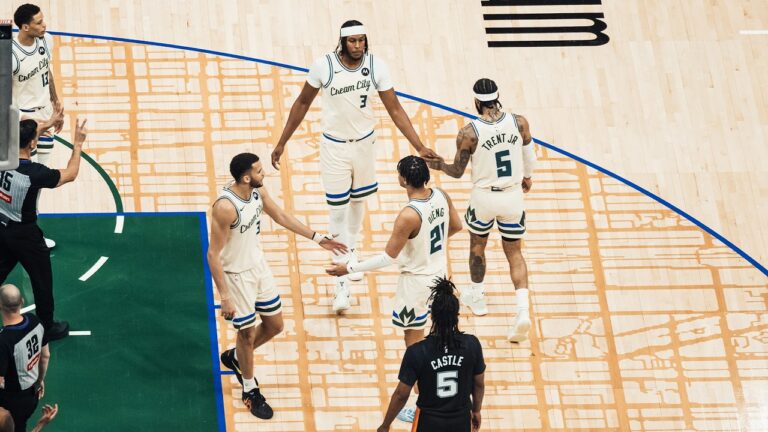 Highlights: Bucks 95 – Spurs 127 03.28.26