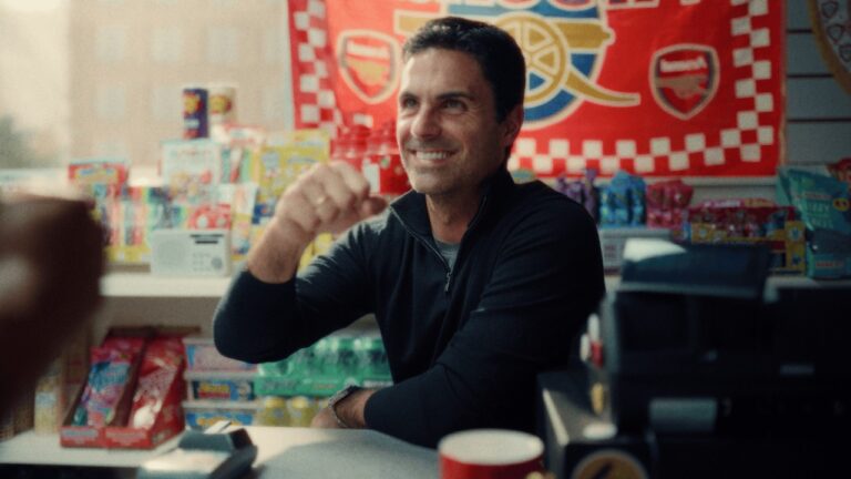 The Arsenal app has landed l Spot the cameos in Mikel Arteta’s corner shop