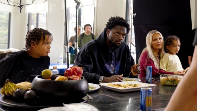 Celebrity Chef David Chang Cooks Julius Randle & His Family A Home-Cooked Meal