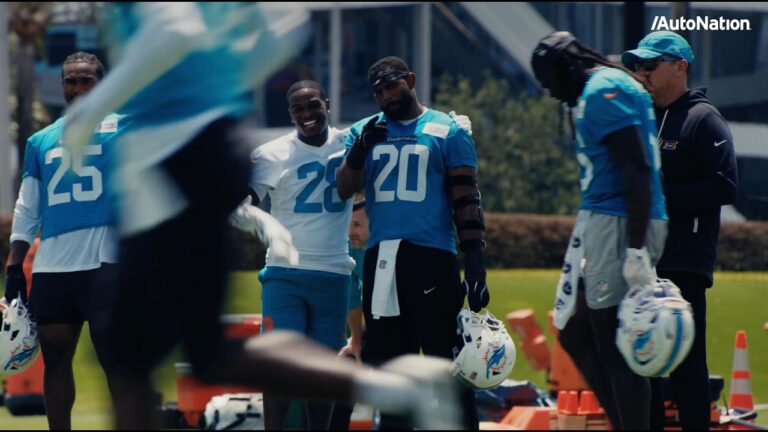 Jordyn Brooks mic’d up during OTAs Miami Dolphins