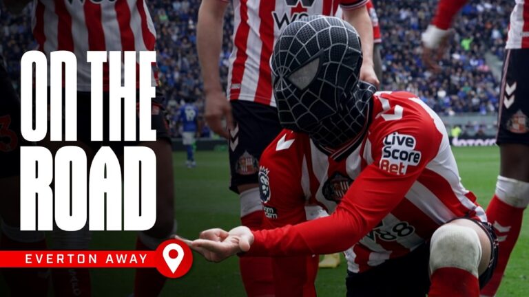 Spider-Man Stars In Fighting Comeback On The Road Everton FC v Sunderland AFC