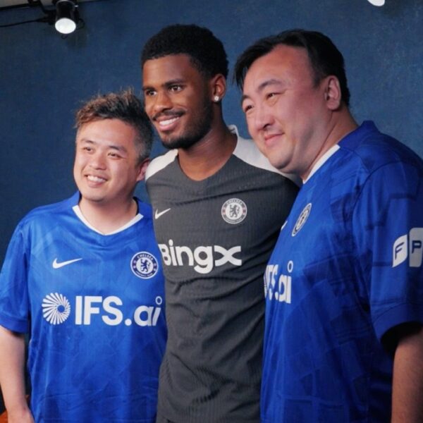 A surprise at Cobham for our supporters, with FPT
