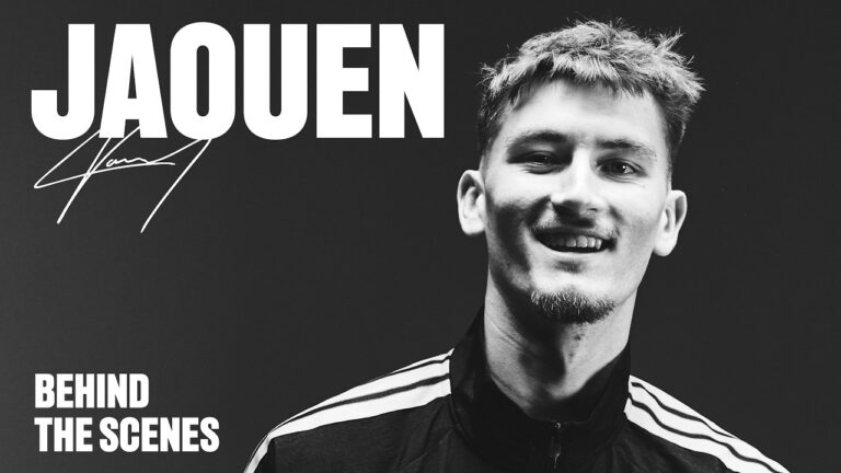 BTS: Ewen Jaouen’s signing day!