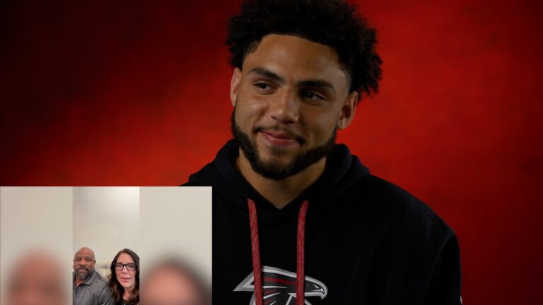 Drake London reacts to heartfelt messages from loved ones after NFL extension Atlanta Falcons