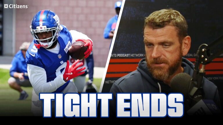 Giants Tight Ends Coach Tim Kelly Giants Huddle New York Giants