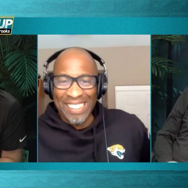 Jags Alumni & NFL Legends at OTAs, Team Confidence Improving Huddle Up Jacksonville Jaguars