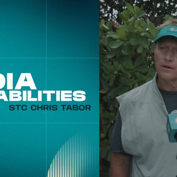 STC Chris Tabor meets with the media Miami Dolphins