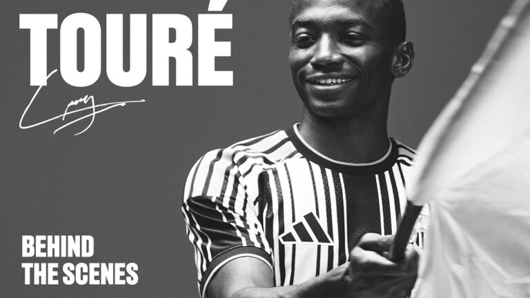 BTS: Bazoumana Touré’s signing day!