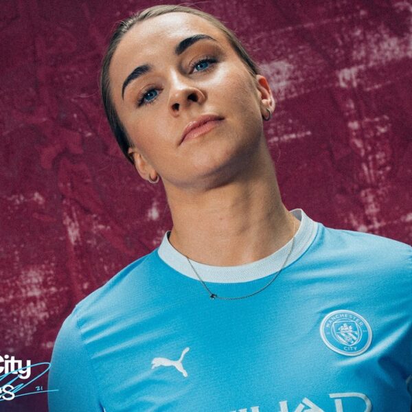Niamh Charles Signs for the WSL Champions! Welcome to Manchester City